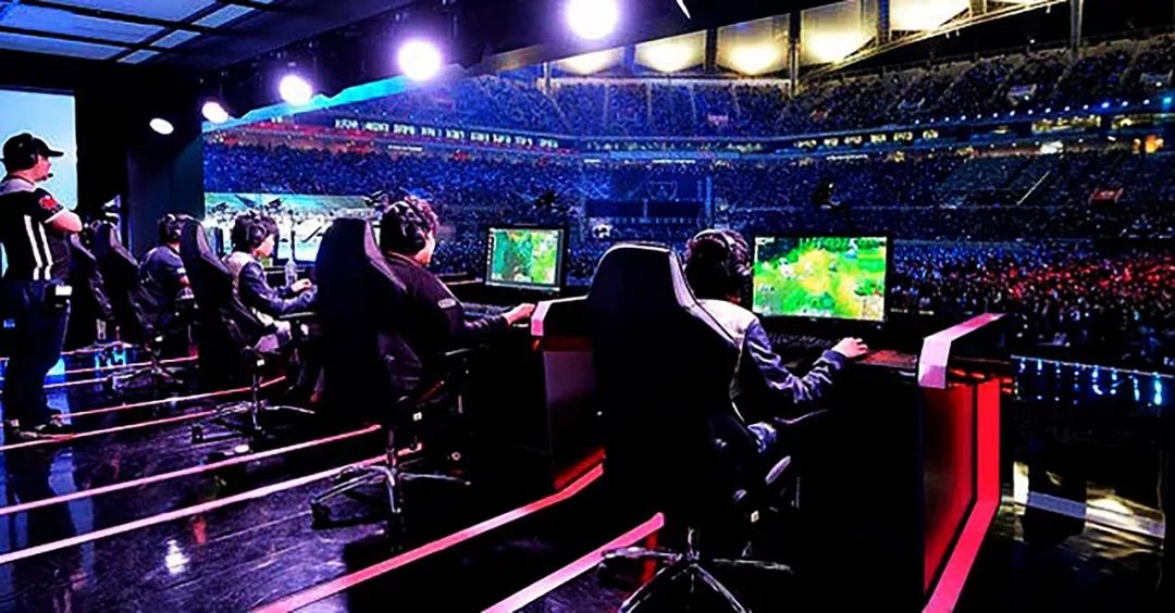 外界评论多 外界评论多