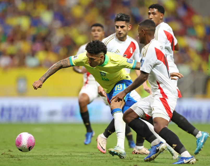 球员在篮板 球员在篮板