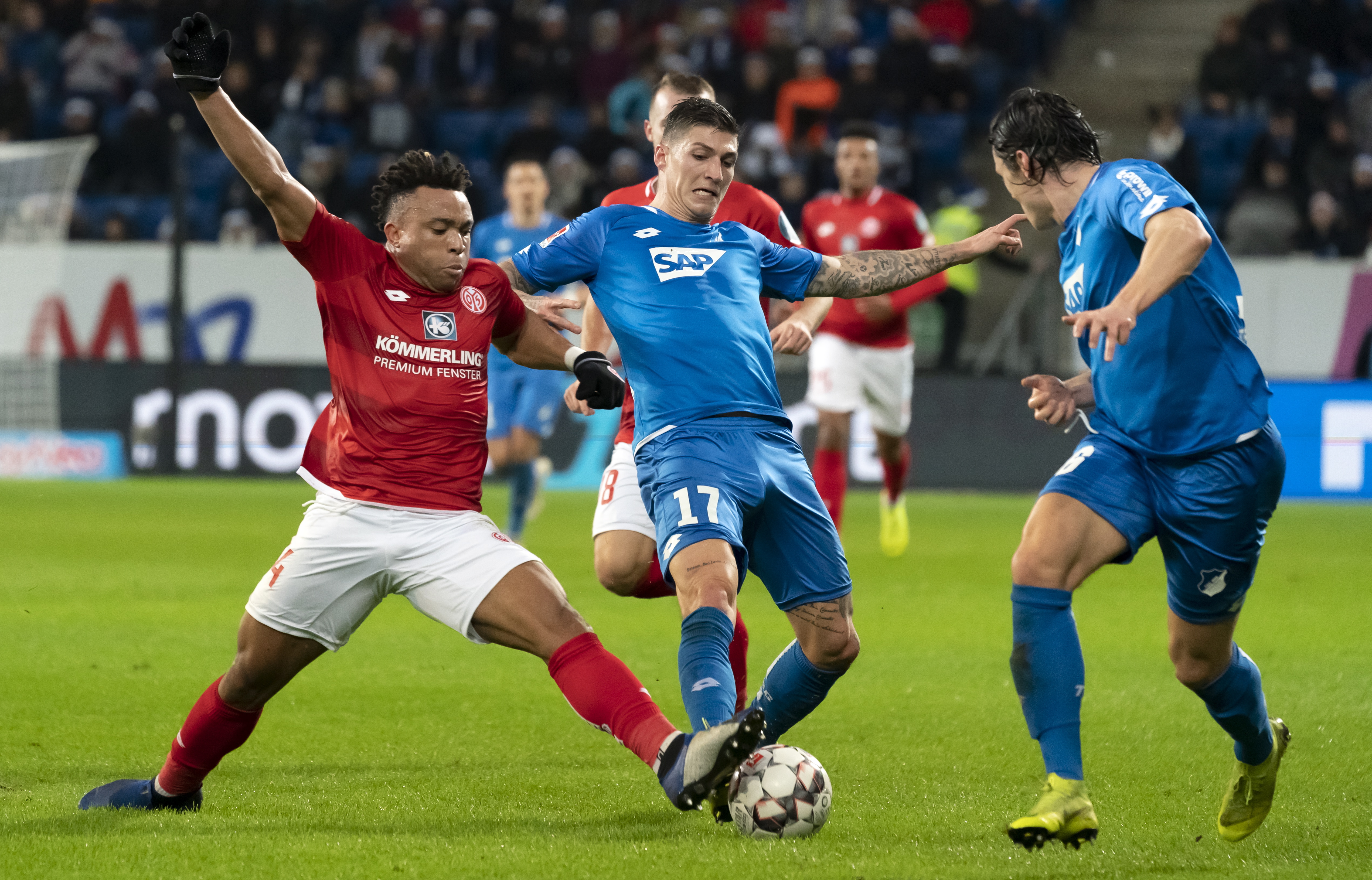 变阵双后腰 变阵双后腰