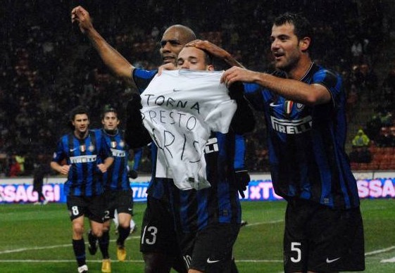 镜头语言更 镜头语言更